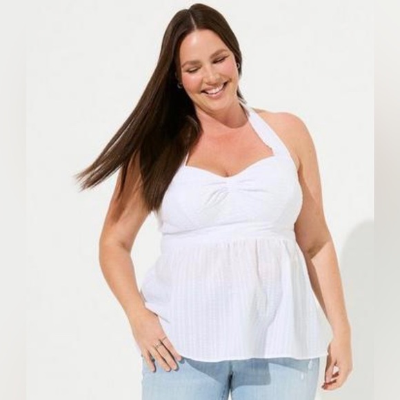 Torrid Seersucker Sweetheart Cut Out Halter Tank in Bright White, Size 2 2X - Picture 1 of 7